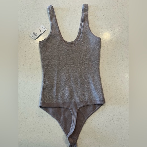 Abercrombie & fitch deep scoop knit bodysuit. New with tags - Picture 3 of 6